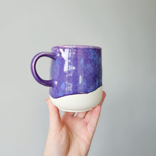 Load image into Gallery viewer, Boob mug - purple/blue
